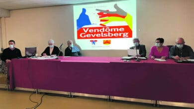 Bientôt les 50 ans du jumelage Vendôme-Gevelsberg 7 le bureau du comite de jumelage lors de lassemblee generale 1 avant