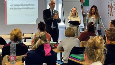 christophe marion dans une classe de formation daide soignant avant