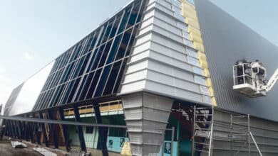 le gymnase des grands pres et sa nouvelle isolation thermique et son bardage neuf avant