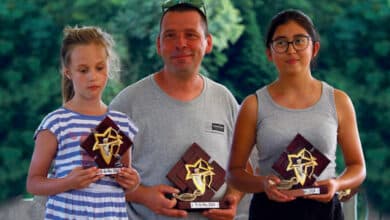 les trois gagnants du jeu du tir du roi les archers oucquois