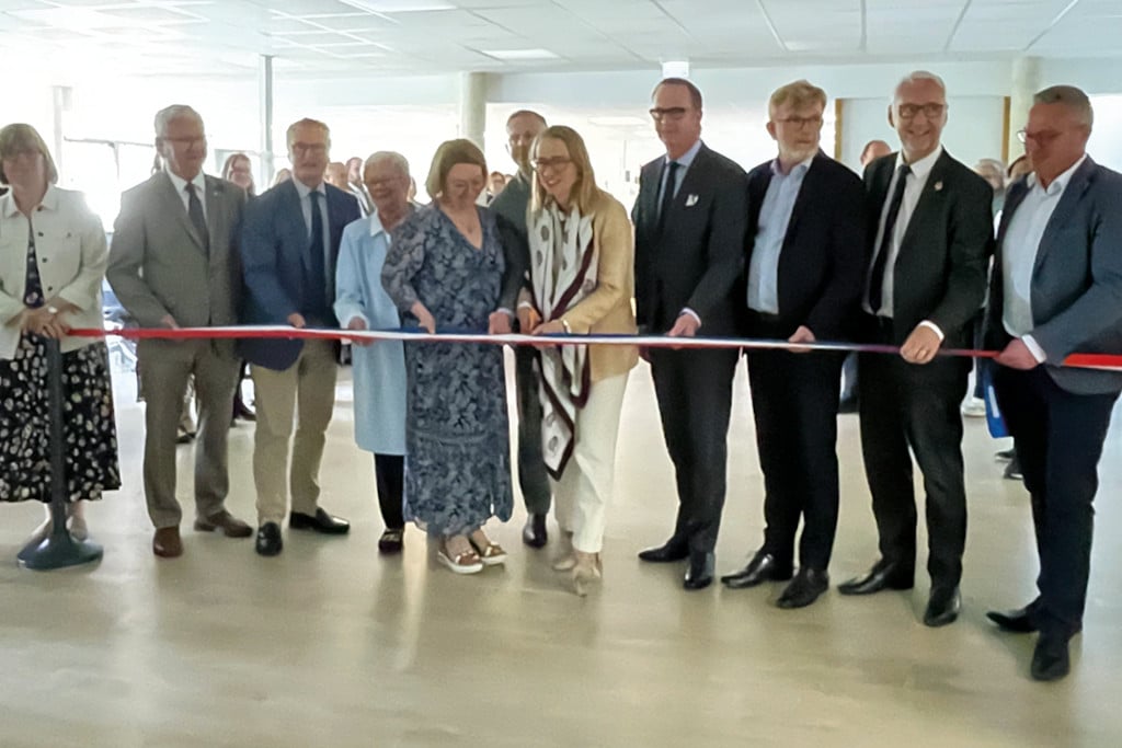 inauguration au centre des impots breve 1