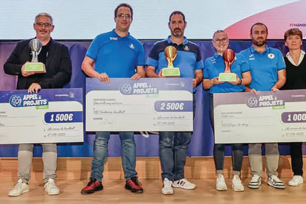 hand remise de prix 1