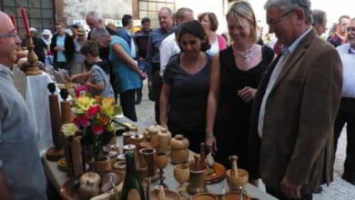 Fréteval : Marché artisanal dimanche 18 octobre Maison du Tourisme 8 FRETEVAL MARCHE ARTISANAL 1 2