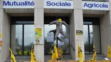 La MSA 41, cible de la colère des membres de la Coordination rurale 5 MSA 41 manif
