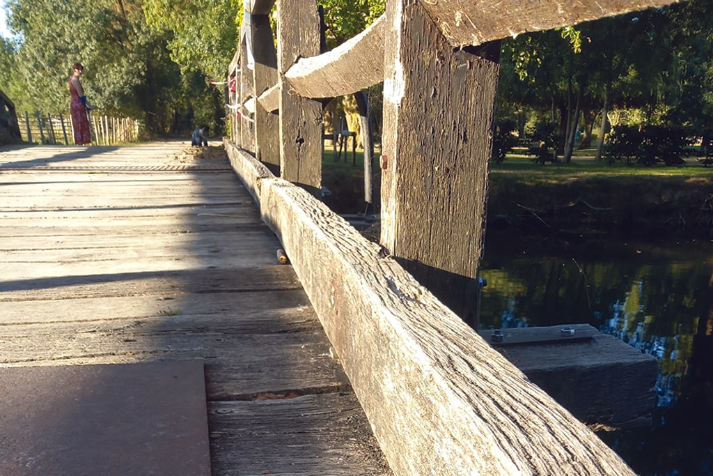 A l’Isle verte, le petit pont de bois... 1 A l’Isle verte, le petit pont de bois...