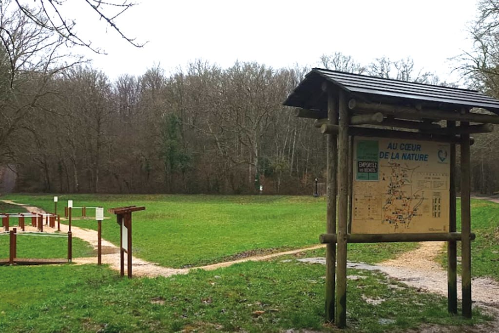 bientot un kiosque sera concu au bois de loratoire 1
