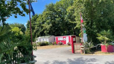 Camping de La Varenne dans un cadre verdoyant, paisible et convivial. 3 Camping de La Varenne dans un cadre verdoyant, paisible et convivial.