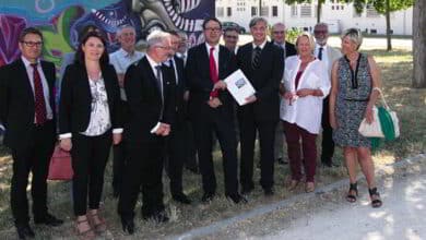 Nouveau Contrat de Ville signé : Des enjeux et des objectifs partagés pour agir jusqu’en 2020 8 contrat de ville signature