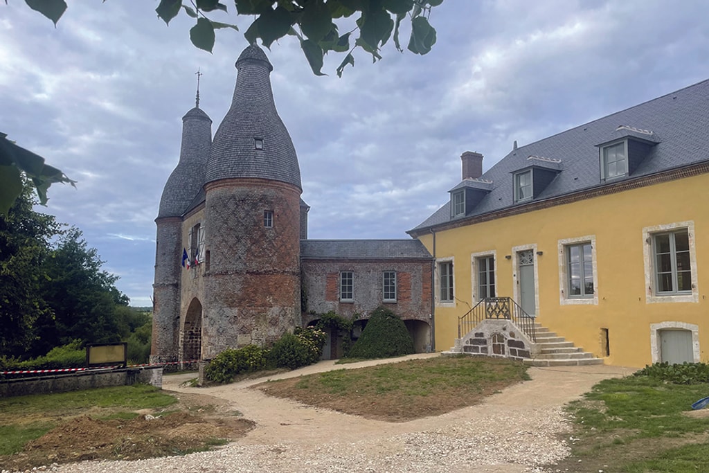 La Commanderie
sous un nouveau jour 1 La Commanderie
sous un nouveau jour