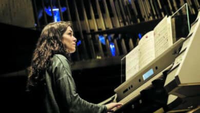 Loriane Llorca, à l’orgue de Saint-Calais (72) 4 loriane llorca en concert a la philarmonie de paris avant