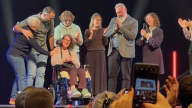 pierre mobeche magaly et toute lequipe recompenses lors du festival regards croisees 1