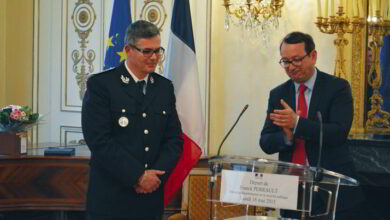 Le commissaire Franck Perrault part à Saint-Nazaire 7 police depart