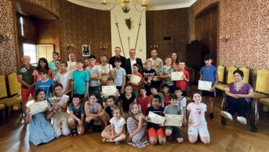 tous les ecoliers participants au challenge et les elus 1